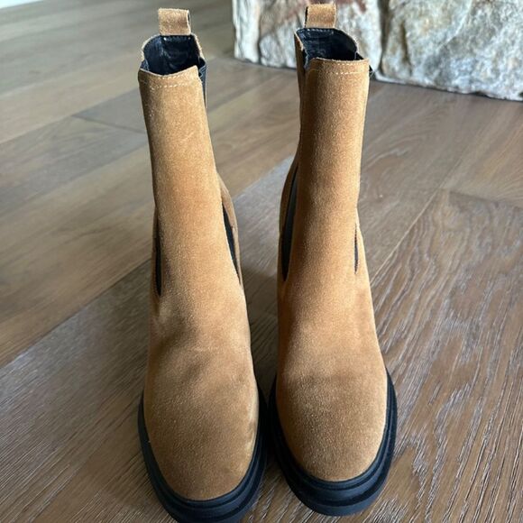 Marc Fisher LTD Ramio Pull On Chelsea Boot in Dark Natural - Picture 3 of 8